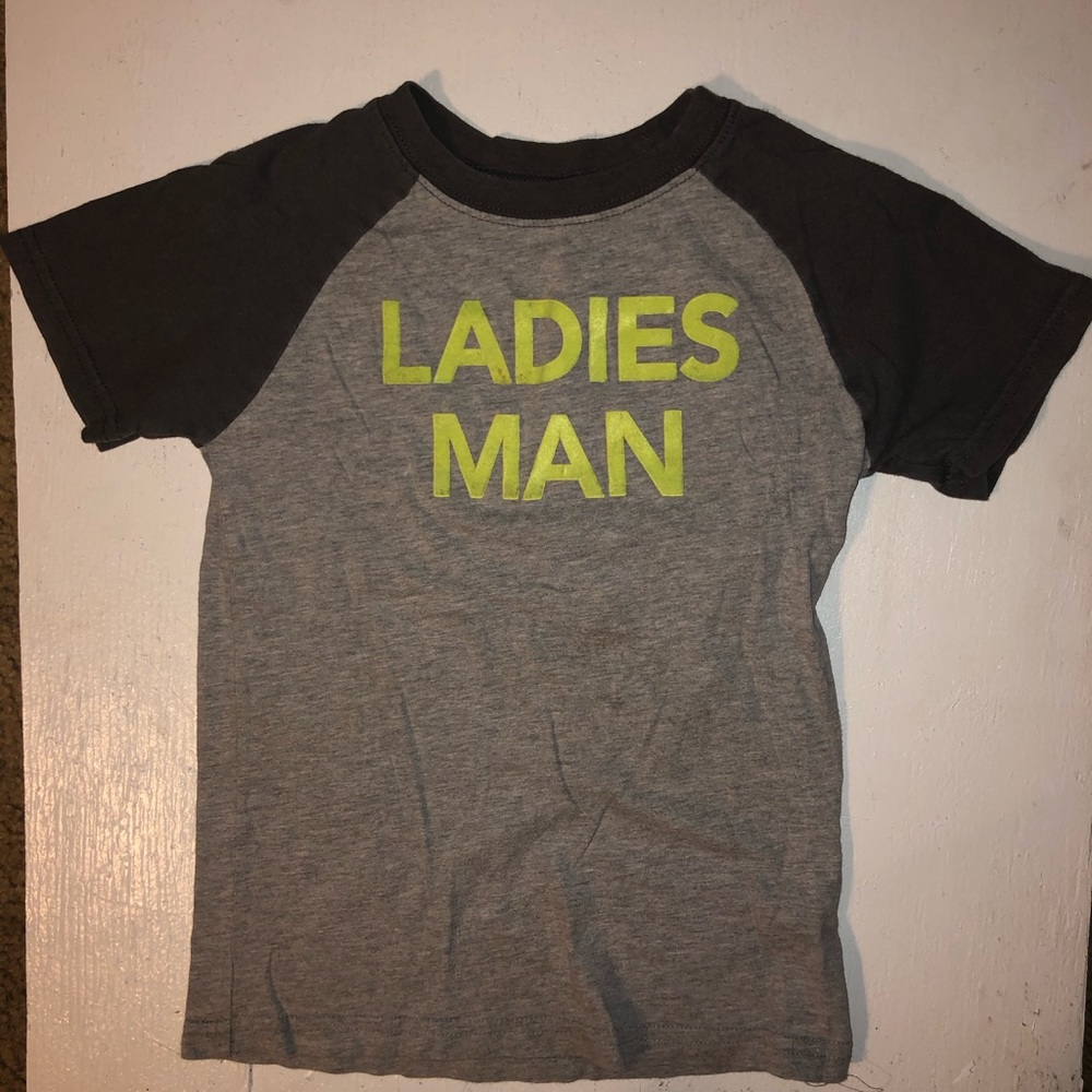 Carter’s Boys Graphic Tee - size 5